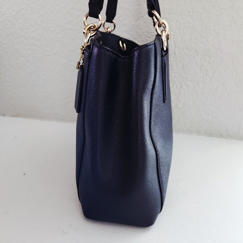 Like New Coach Minetta Black Leather Shoulder Bag - Picture 6 of 15